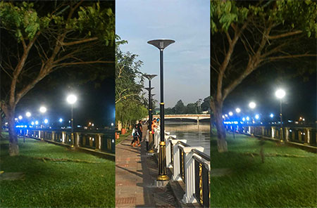 solar courtyard light