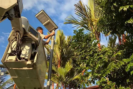 Solar Street Lights With Motion Sensors: Smart, Efficient, and Sustainable Outdoor Lighting